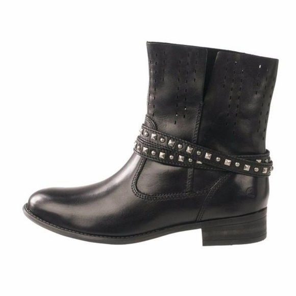 Blondo Joy Black Leather Ankle Boot - Picture 1 of 5